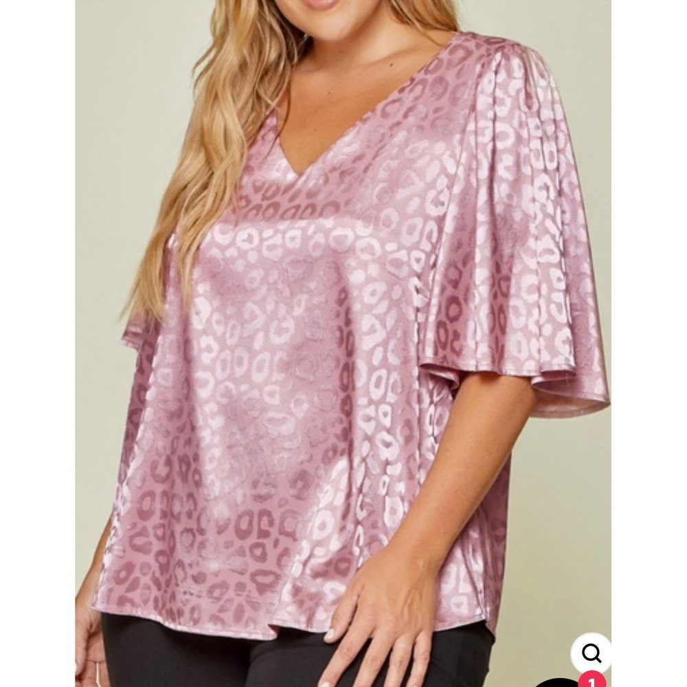 Savannah Jane Western Boho Cheetah Pink Shiny Short sleeve Size‎ Small